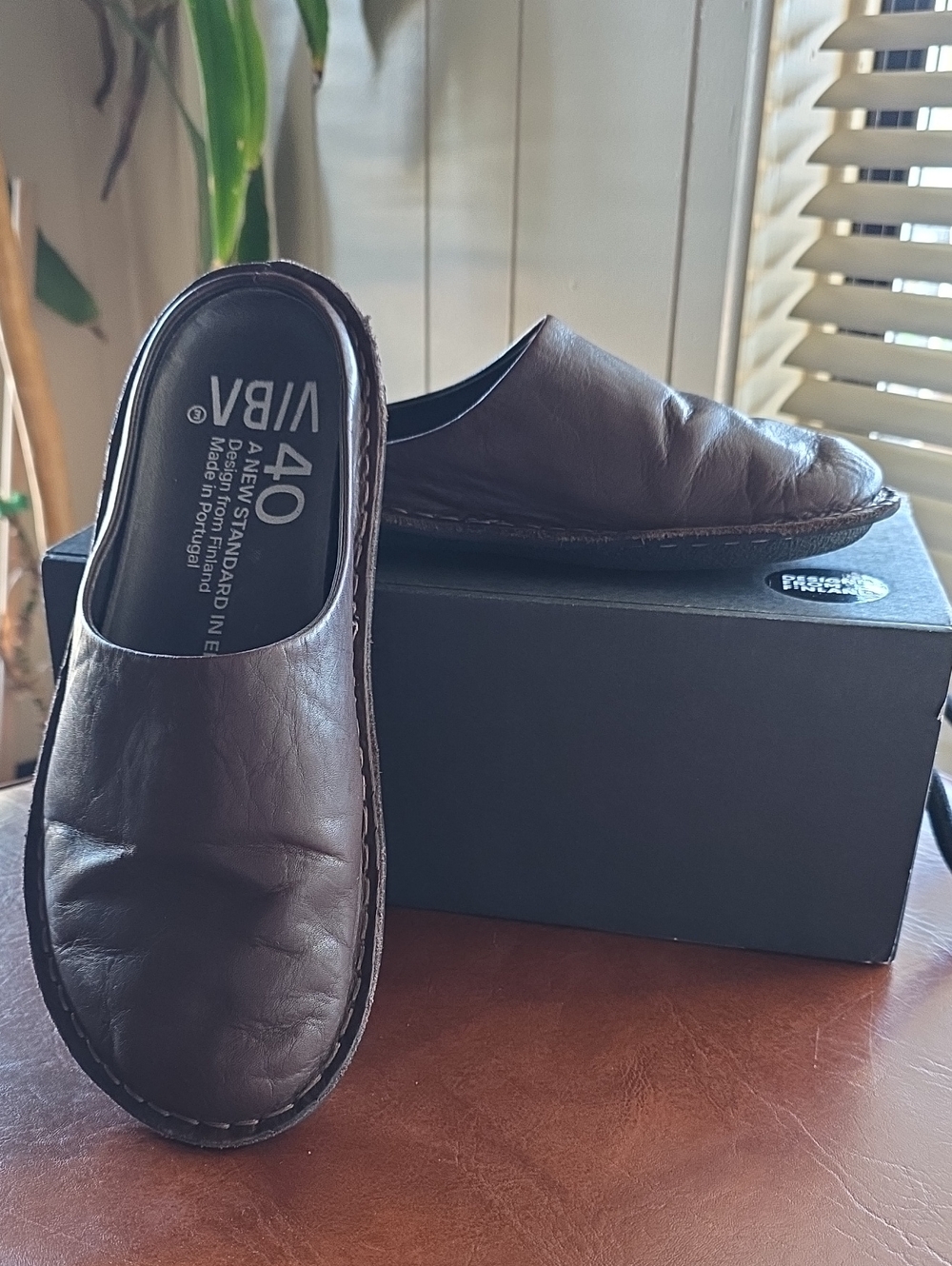 VIBAe Brown Leather Mule Slides – Easy Slip-On Comfort